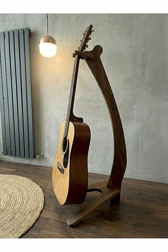 MNT02 Koyu Huş Ahşap Tasarım Gitar Enstrüman Sehpası Ayaklık