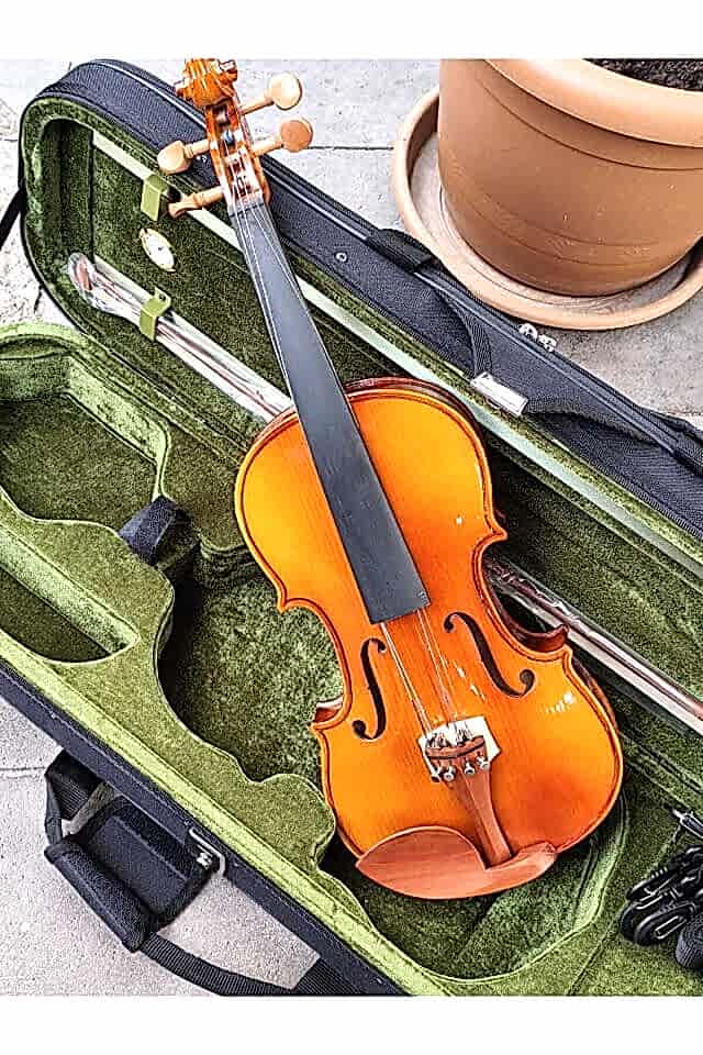 El Yapımı Gül Aksamlı 4/4 Keman (Taşıma Çantası, Reçine ,Yay Dahil)